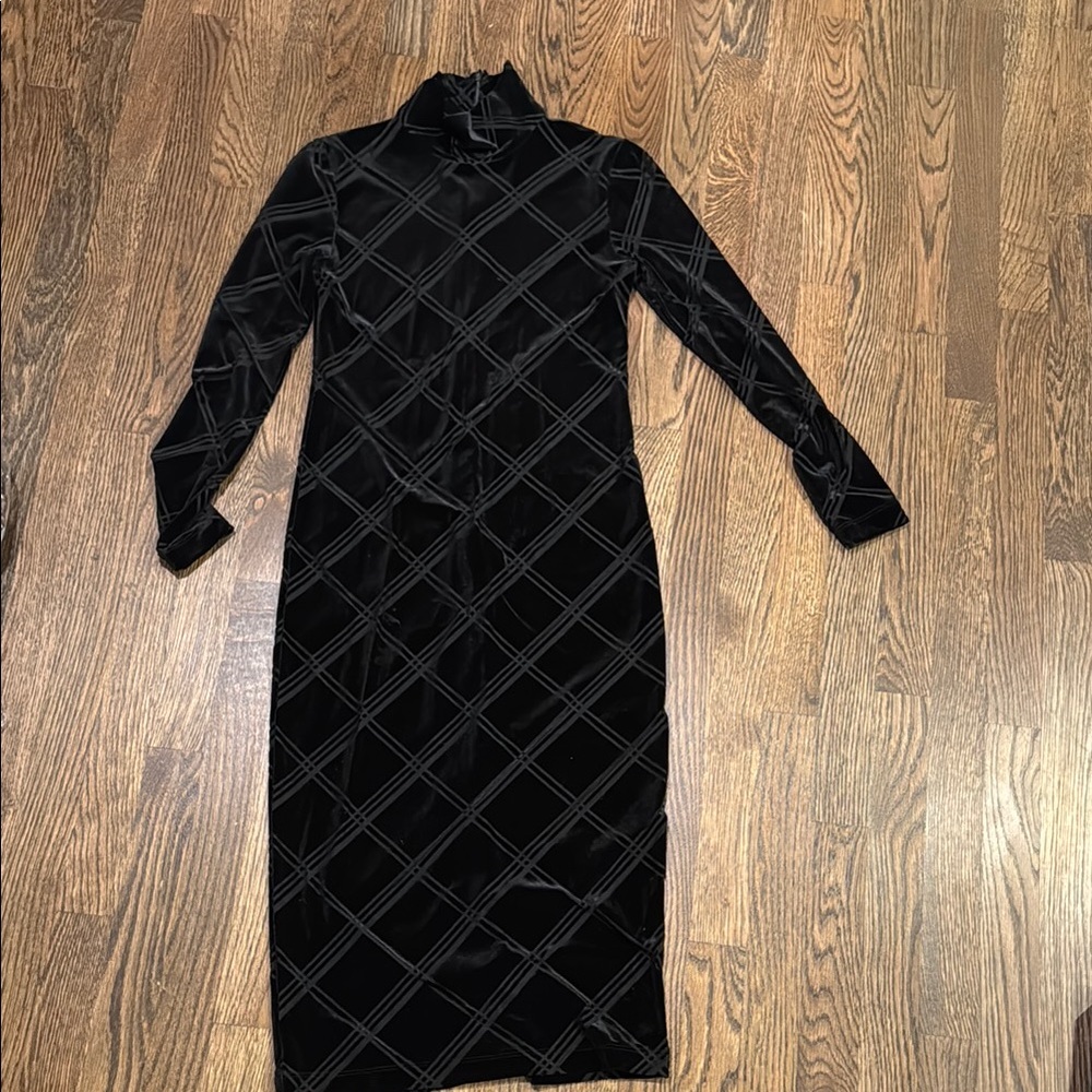 Black Maxi Sheath Dress with Long Cuffed Sleeves and Mock Neck for Cocktail